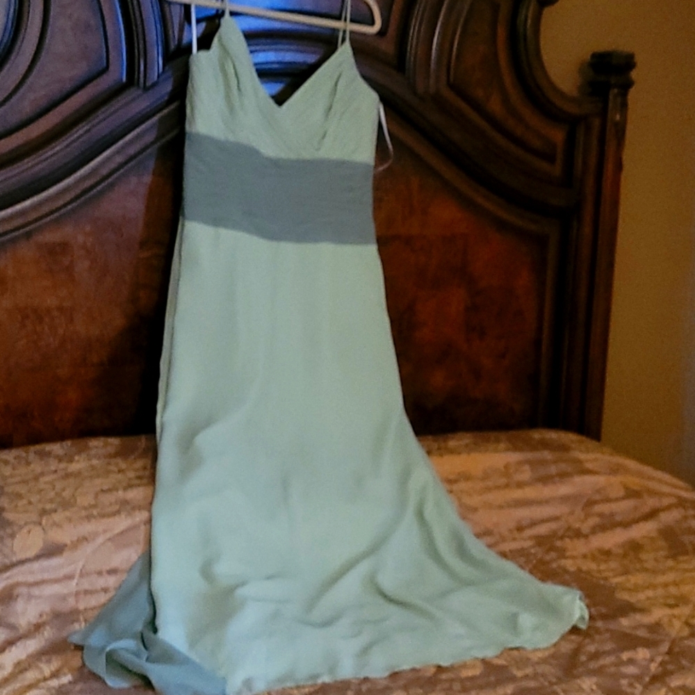 Alice designs green sage formal/bridesmaid dress size 14